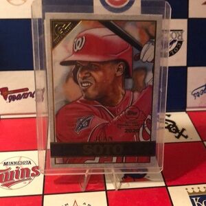 Juan Soto baseball card